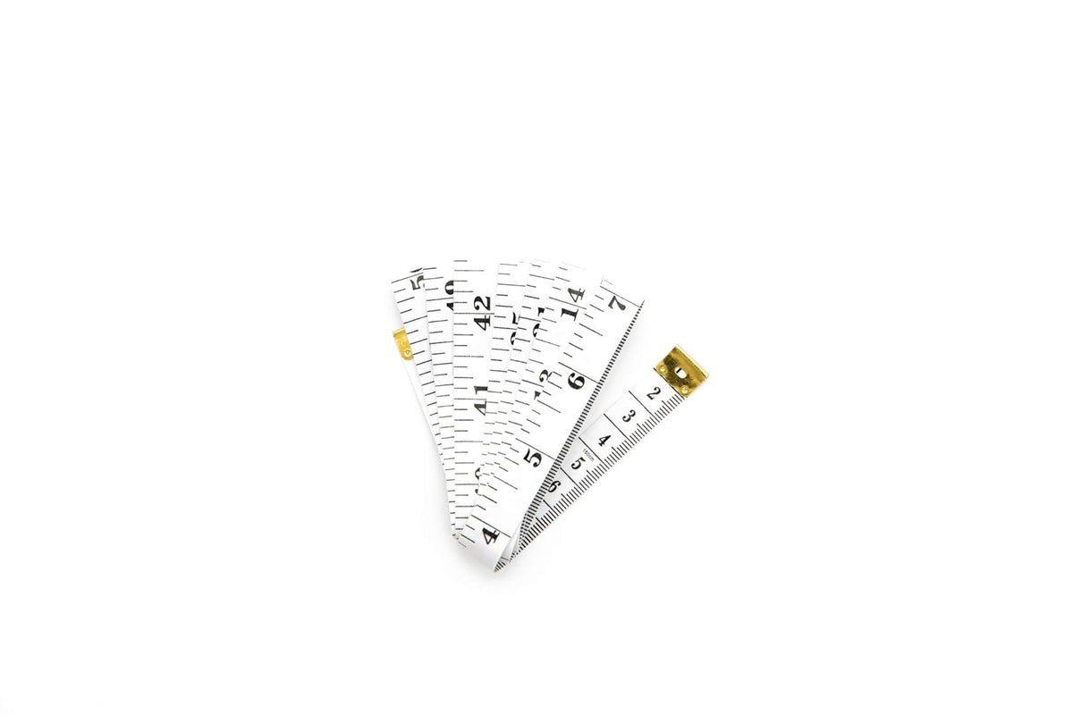 GDMINLO Soft Tape Measure Double Scale Body Sewing Flexible Tailor Craft Vinyl Ruler for Weight Loss Medical Body Measurement, Has Centimetre Scale on Reverse Side 60-inch•?öWhite•?ä